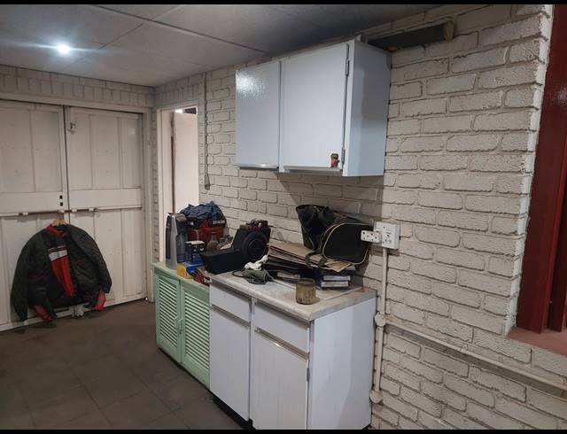 140M² MINI FACTORY FOR SALE IN ALRODE SOUTH